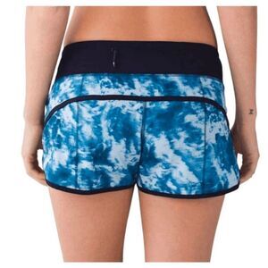 LULULEMON ATHLETICA Speed Short '4-Way Stretch 2.5" Size 4